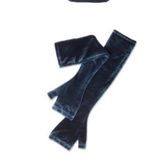 Laina Rauma Velour Fingerless Opera Gloves - Picture 2 of 2